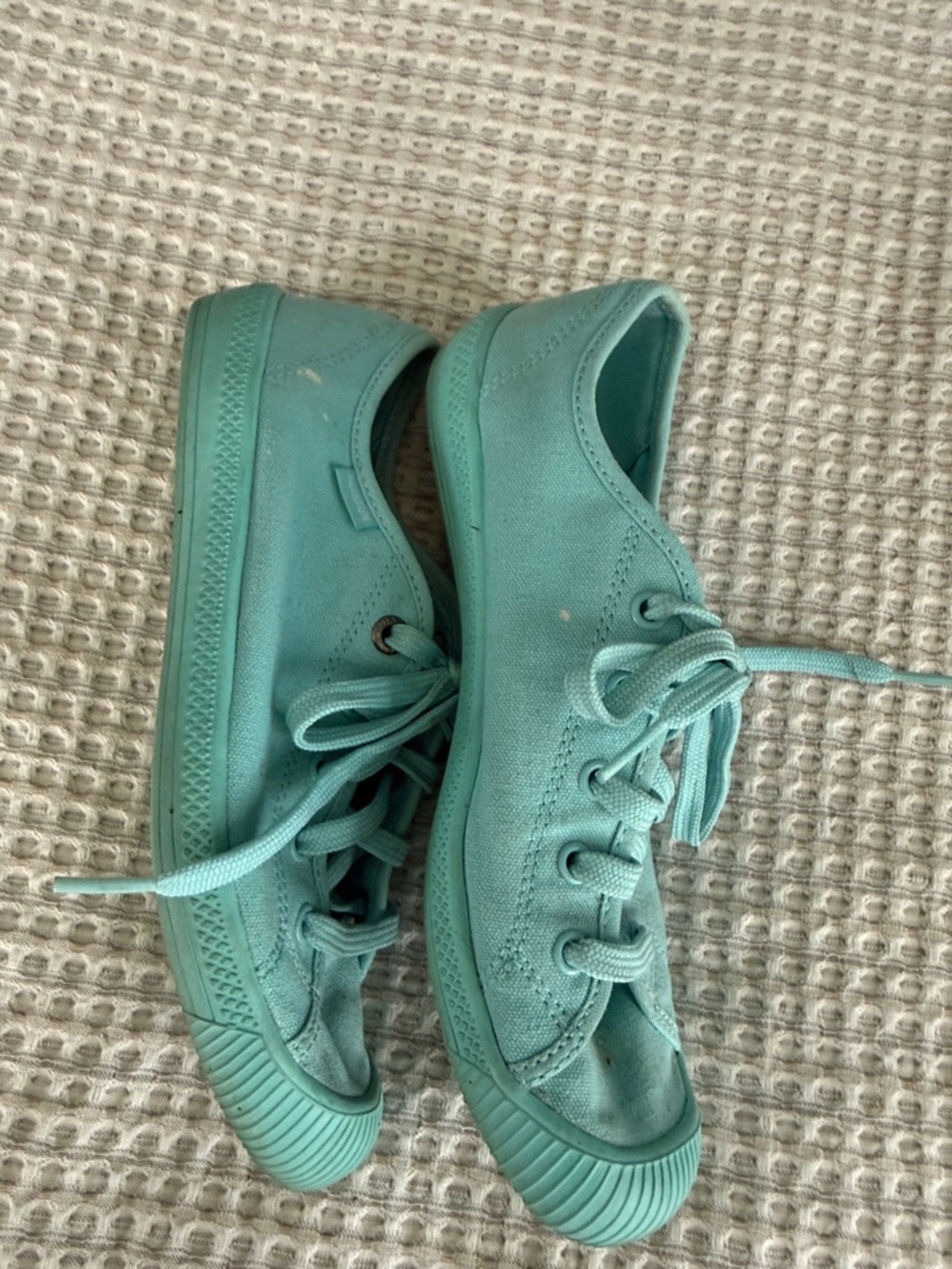 Palladium Women's Low-Top Canvas Sneakers in Aqua in size 7 - Picture 2 of 6